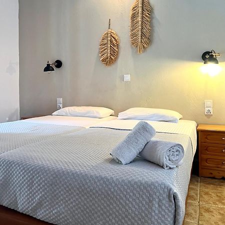 Panos Villas Koukounaries Extérieur photo