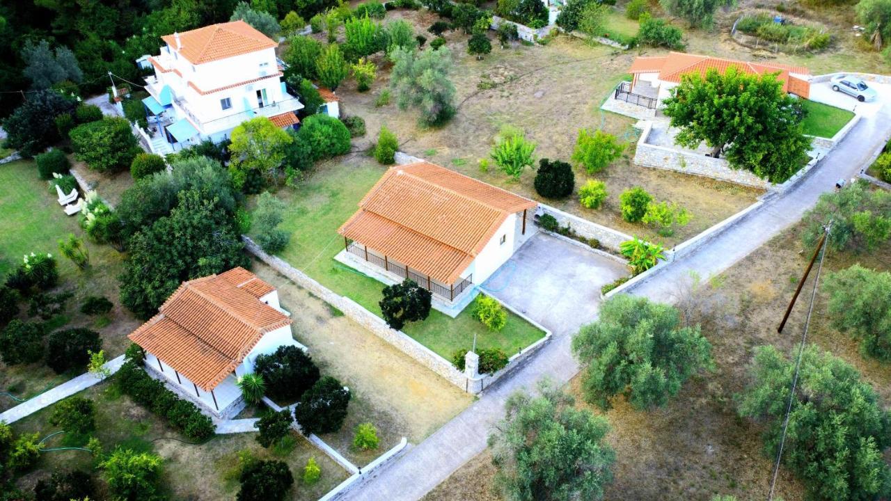 Panos Villas Koukounaries Extérieur photo