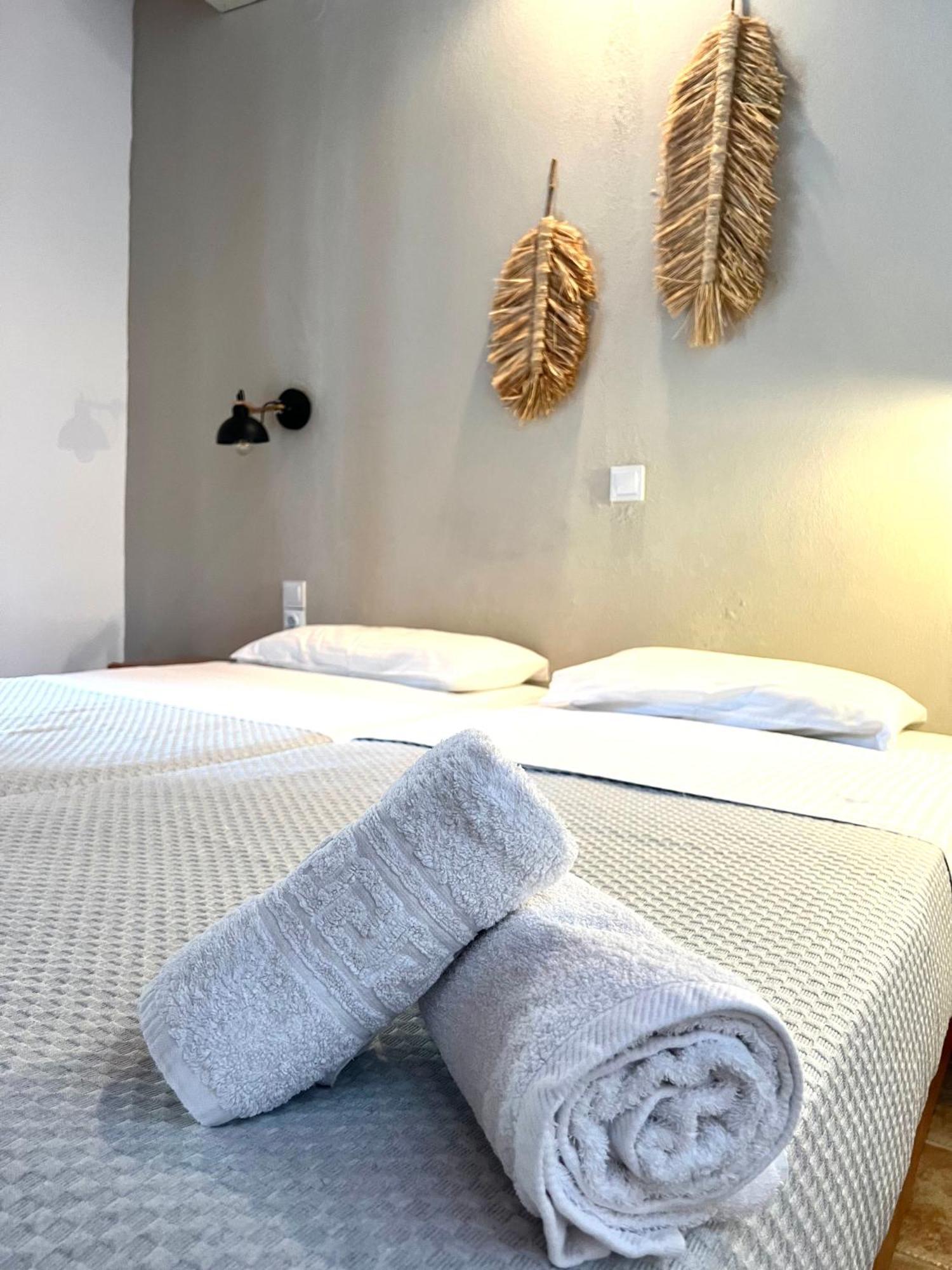 Panos Villas Koukounaries Extérieur photo