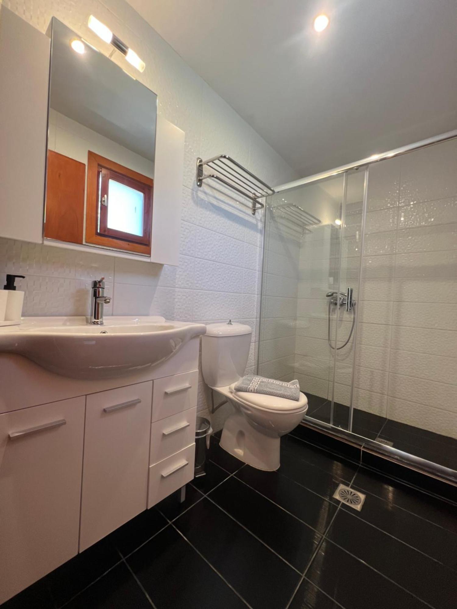 Panos Villas Koukounaries Extérieur photo