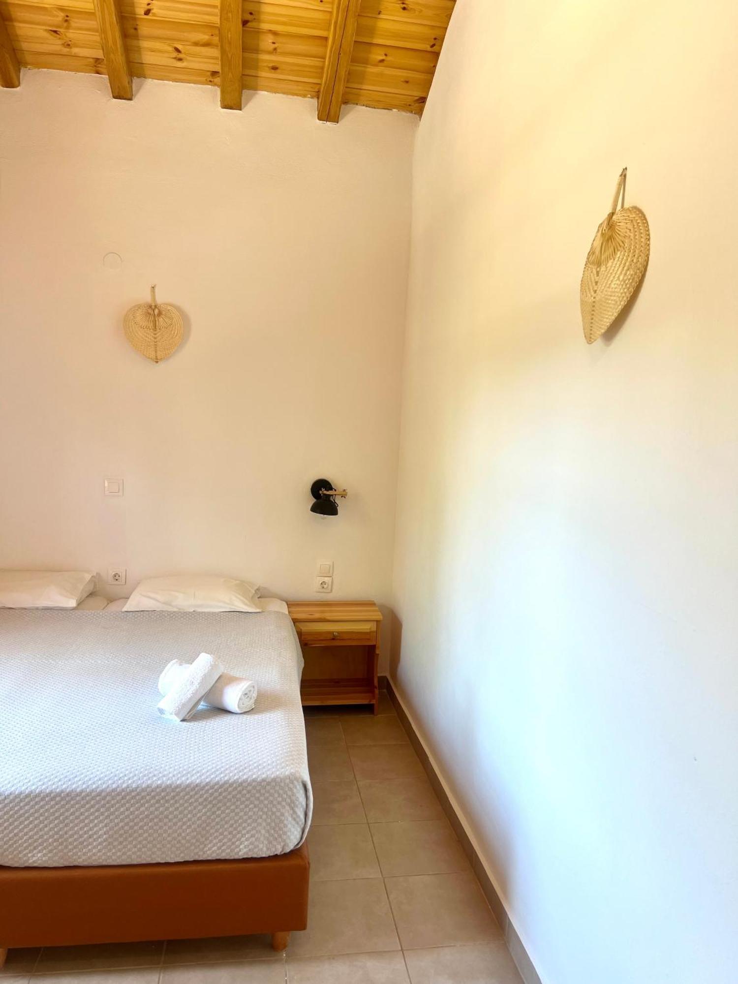 Panos Villas Koukounaries Extérieur photo